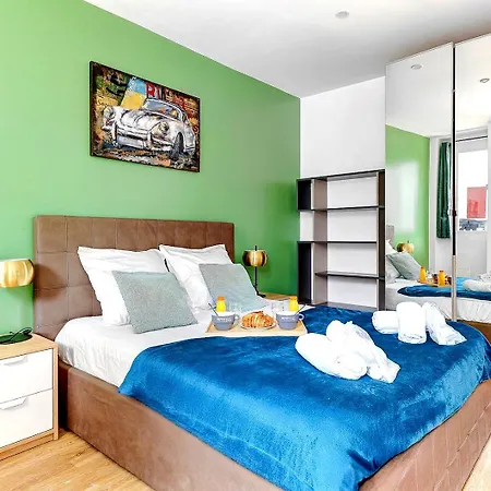 Bluestay 157 - Superb Paris