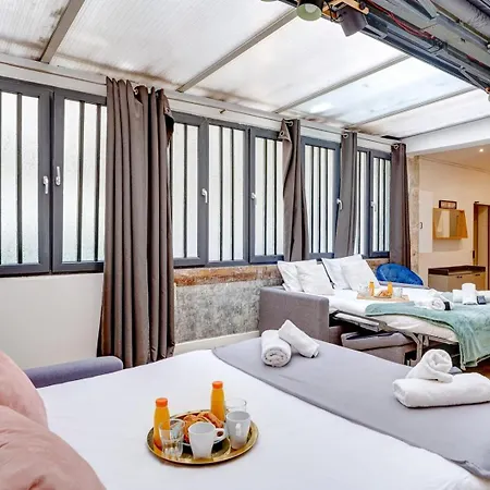 Bluestay 157 - Superb * Parijs