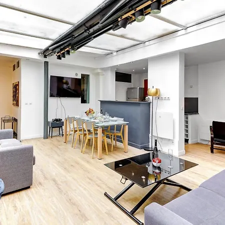 Bluestay 157 - Superb Appartement Parijs