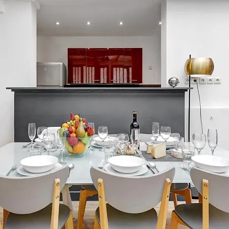 Bluestay 157 - Superb